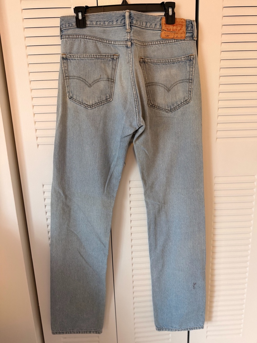 VINTAGE LEVI'S 505s Straight Leg Jeans 32x36 fits like a 29x36